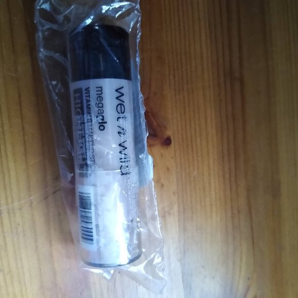 Korean Skincare and Wet and Wild makeup 3 item bundle, All Sealed - Picture 7 of 12